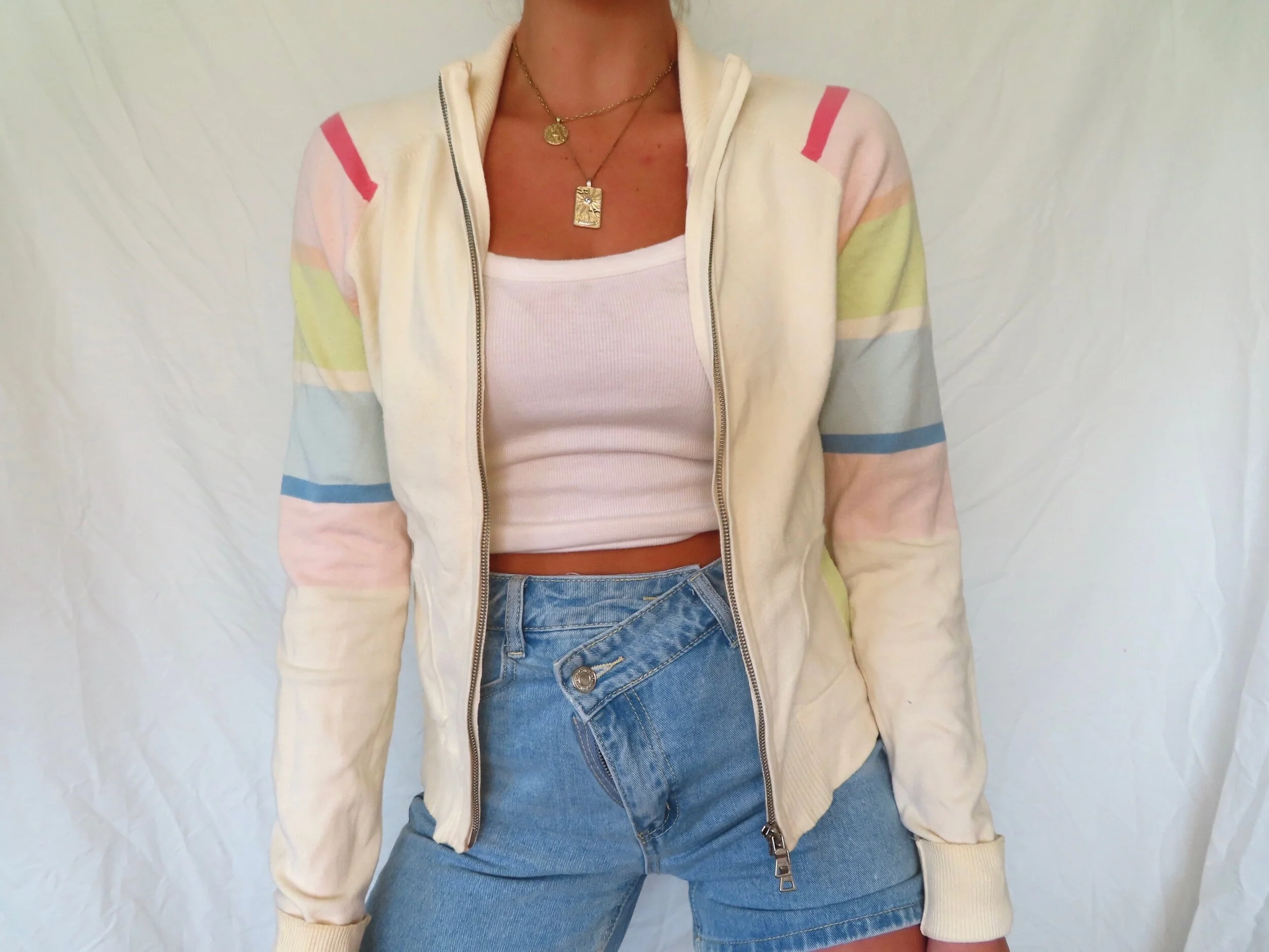 8E02B862-90C9-4FC7-B6DA-30CB0771B1D0