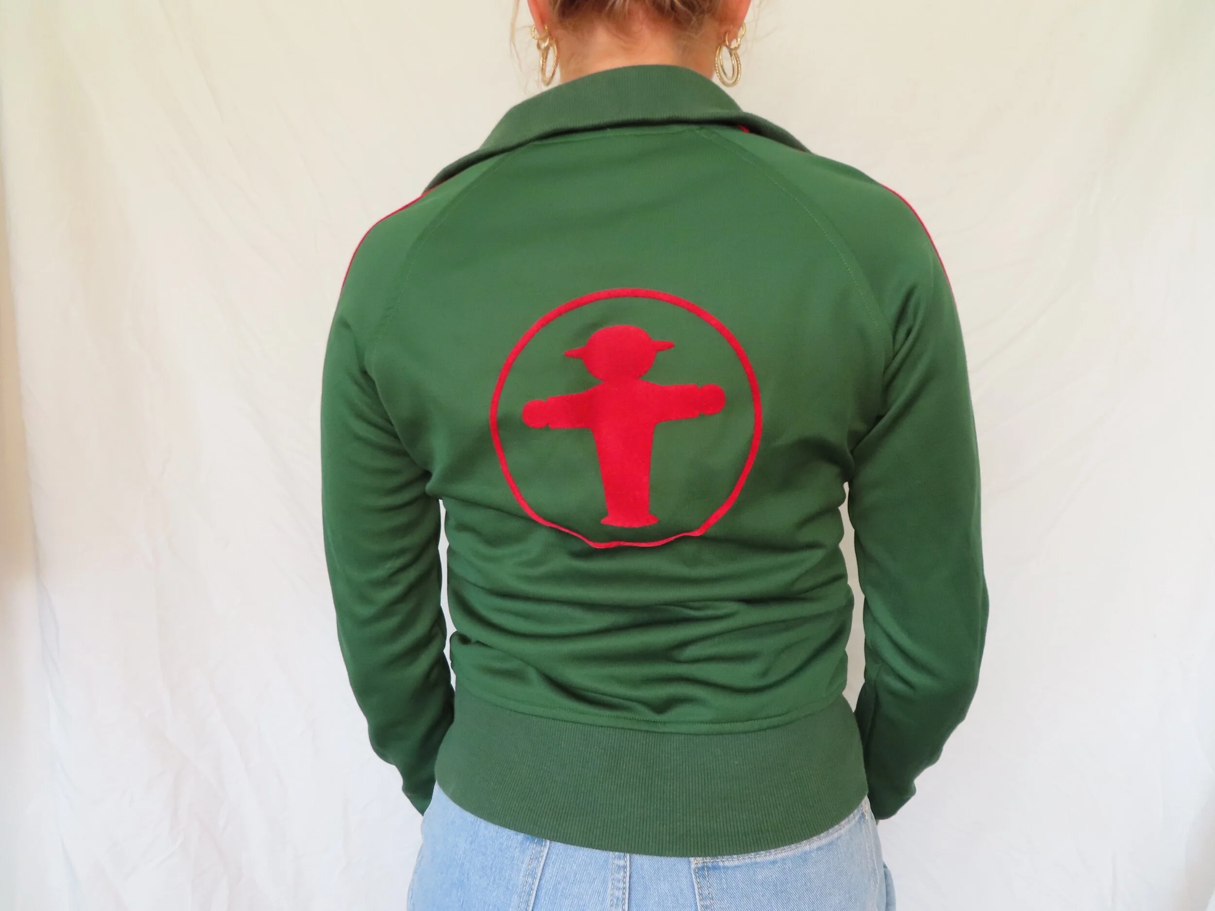 A5B47C0F-1DC6-4F65-A016-B5A9EA9A8459