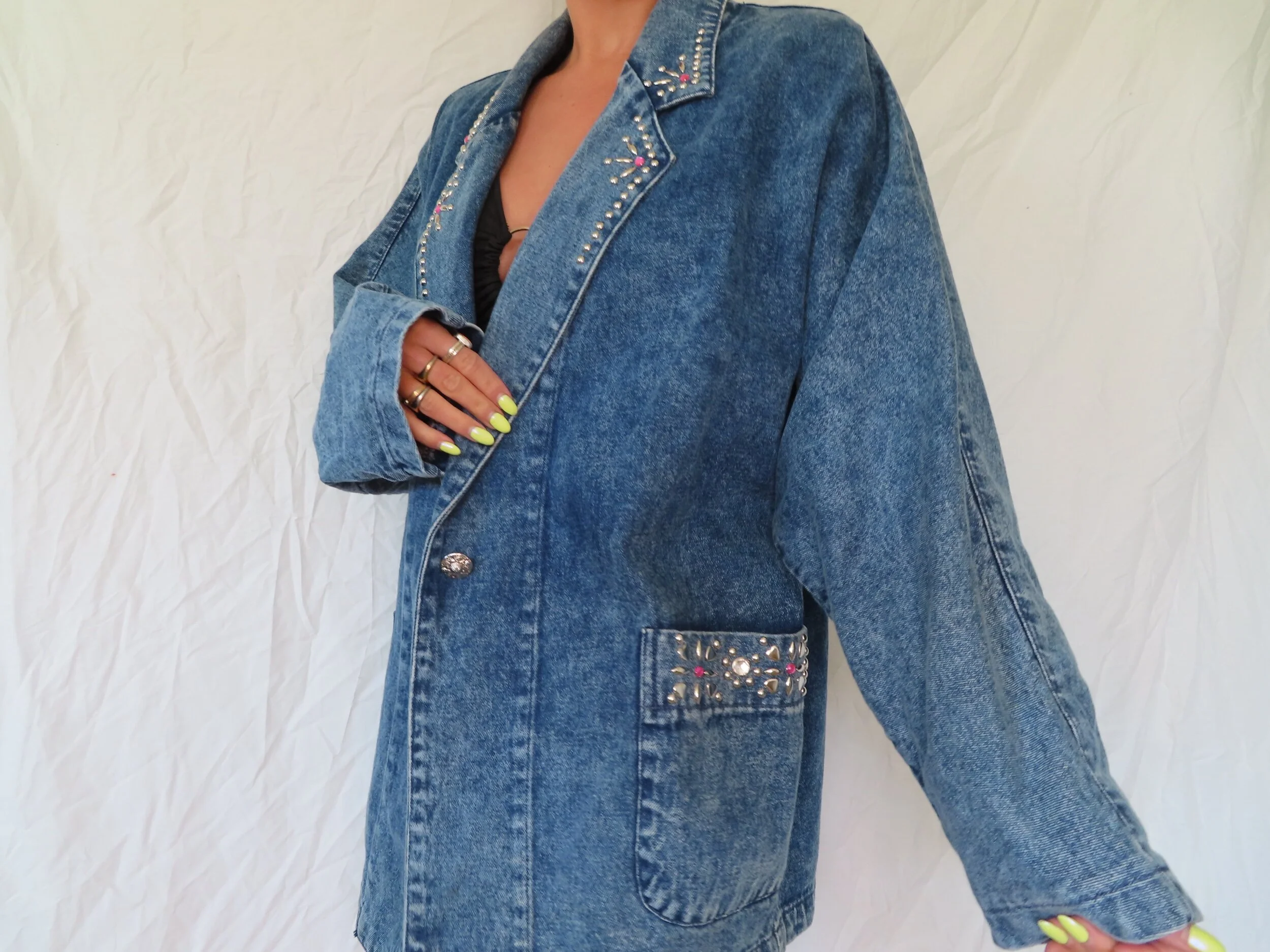 AB2475CC-468A-4C95-ADF8-BA4BDCEEE281