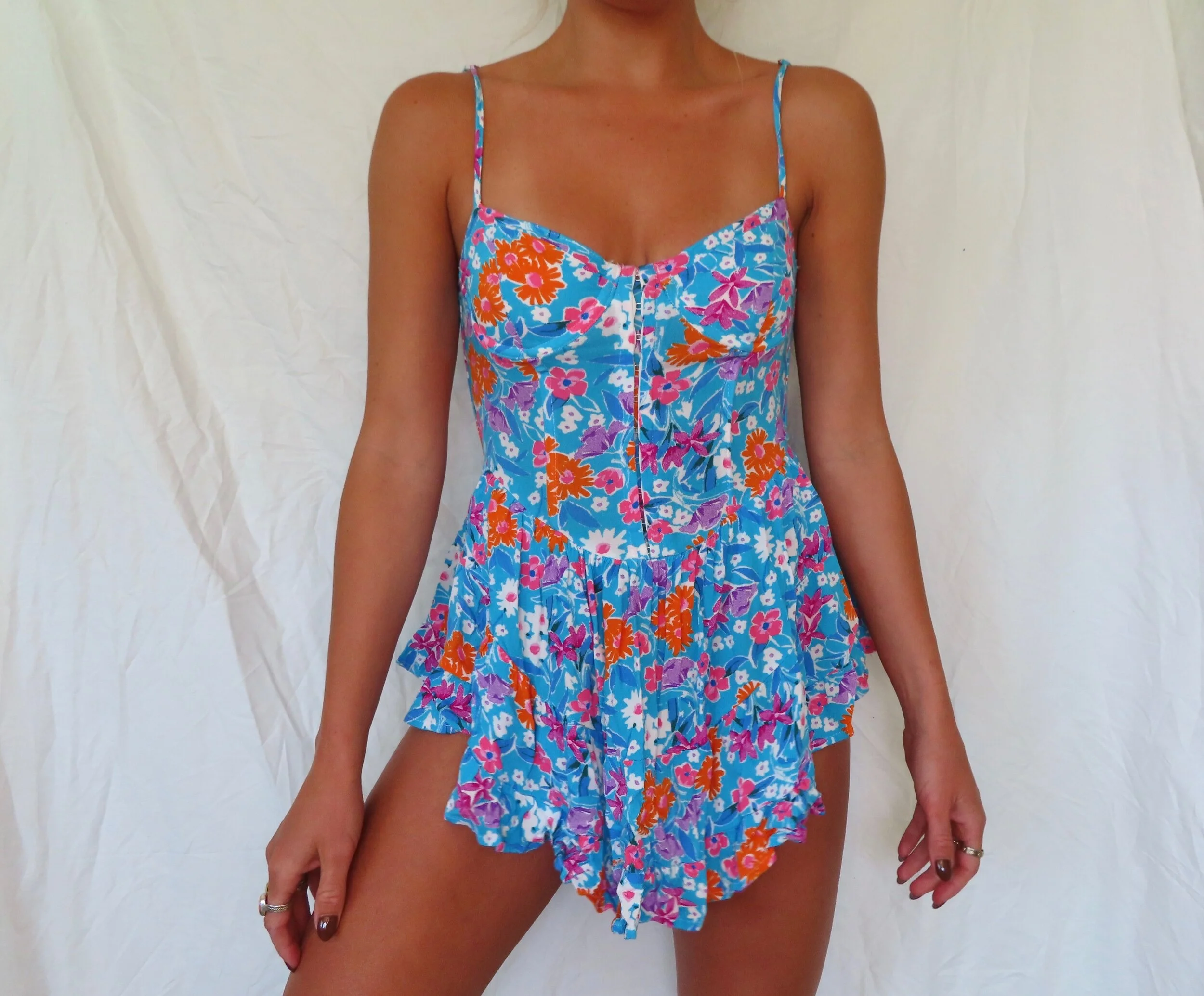 E8654EAA-2652-4C8C-B06B-792B03F246EB