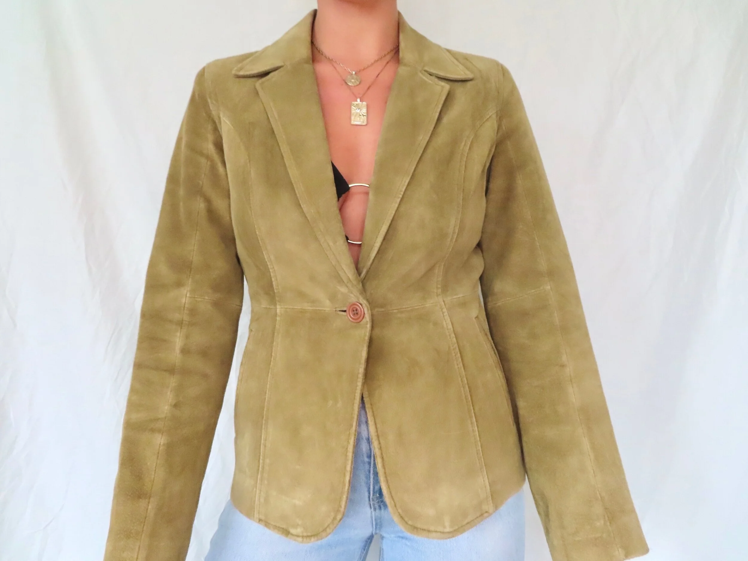 5F118E2F-40F5-4E2E-9AE1-579986B4A940