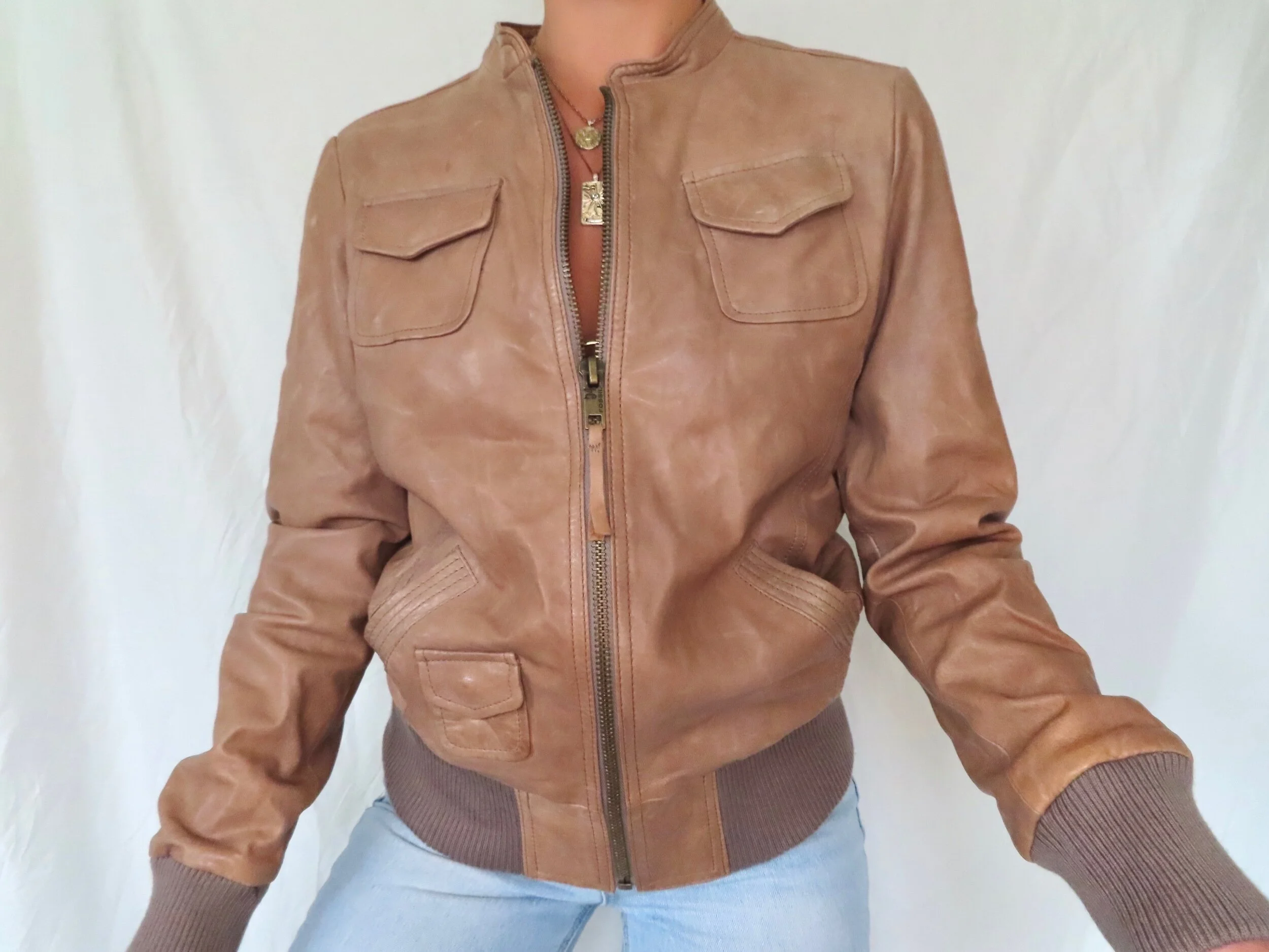 8E01B0C6-DDC0-4D5C-9B82-2B8FD438803A