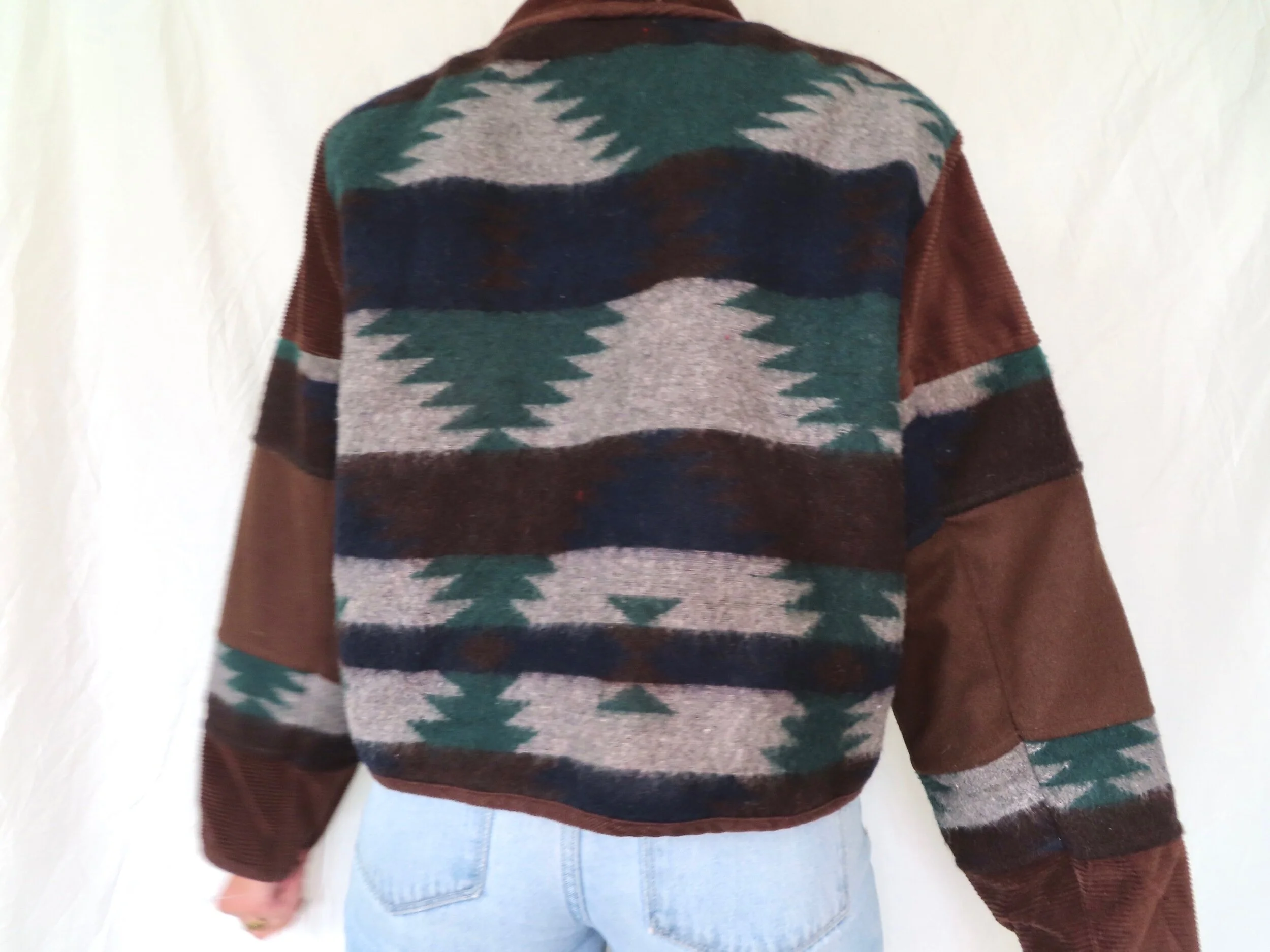 1DD868C9-B7C5-4B3E-866E-9184C5ACAE26