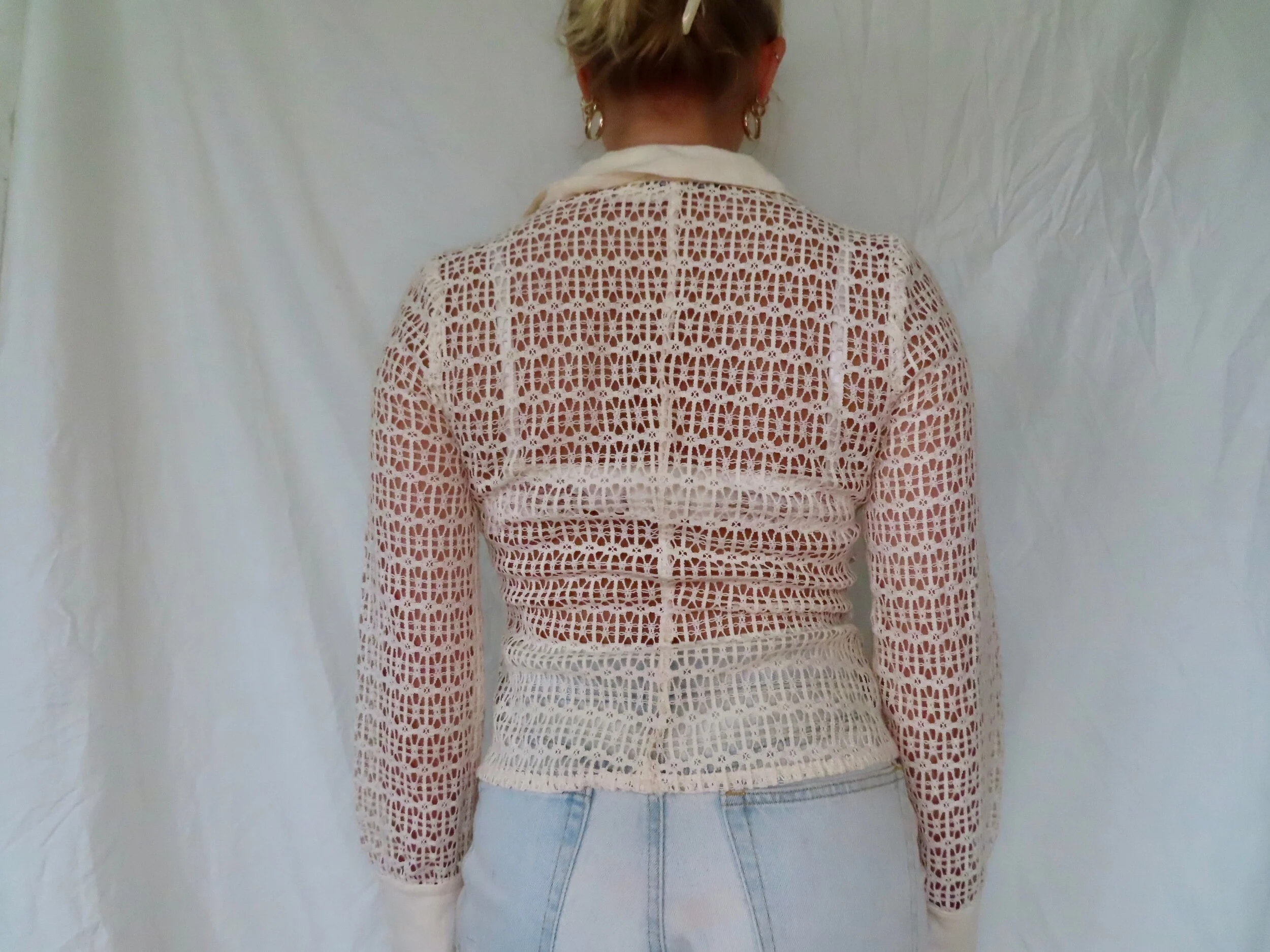 23F913D0-BAD7-4D3A-83BB-03A1830FB125