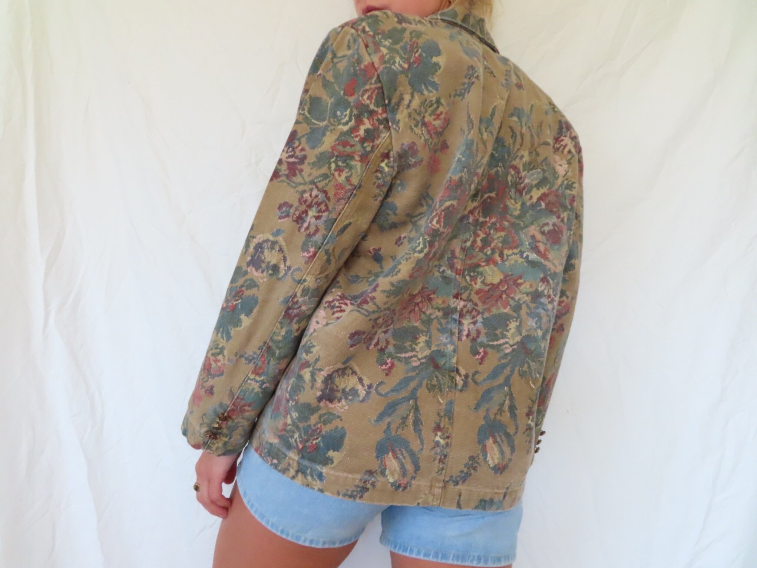 891AAF6D-0DF4-45B9-80BF-6C7064883047