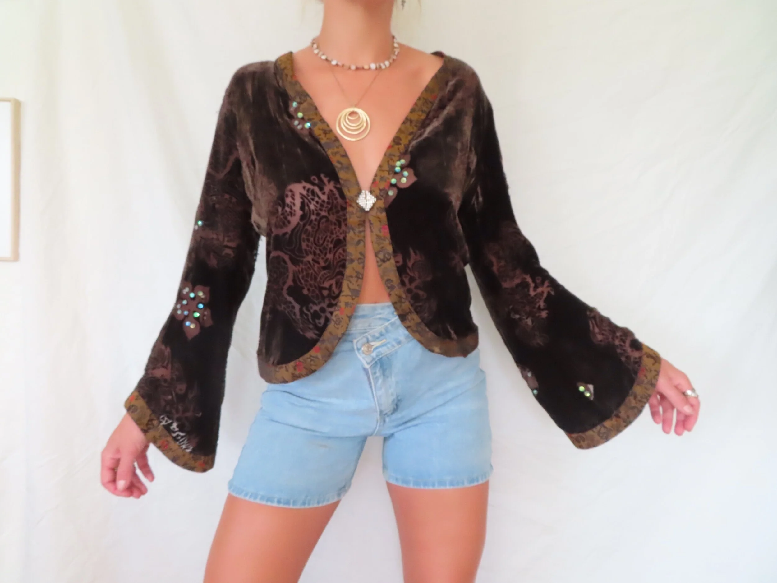 F7F04918-0917-4448-9280-120201032204