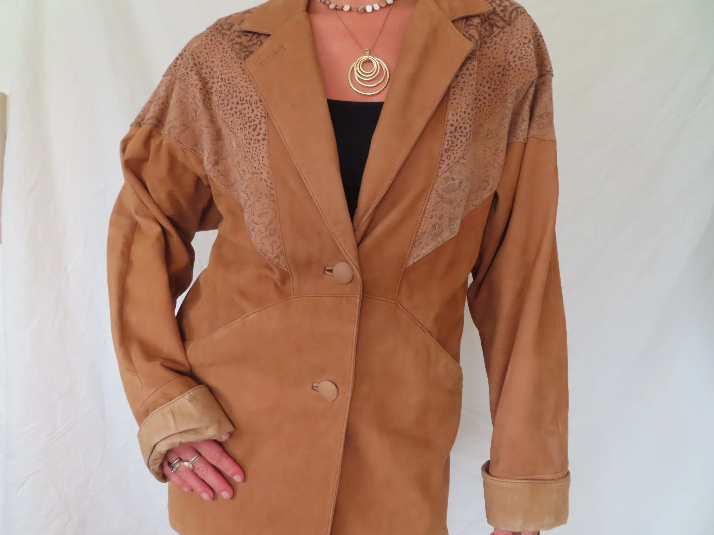 9398A86D-5A68-4B2C-9BD4-0F734699318E