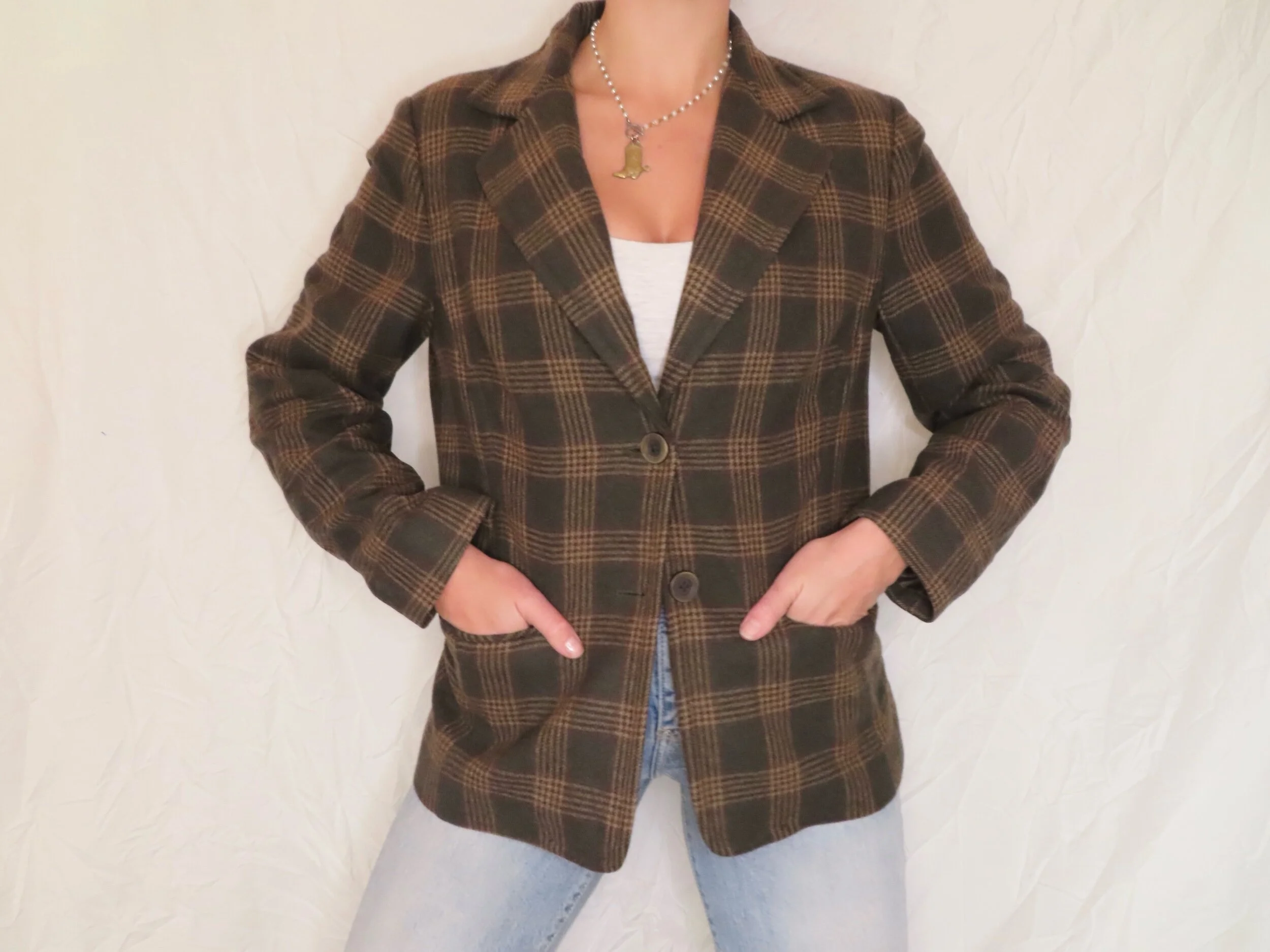 D15989DA-960B-454F-84C3-E953FE0869A4