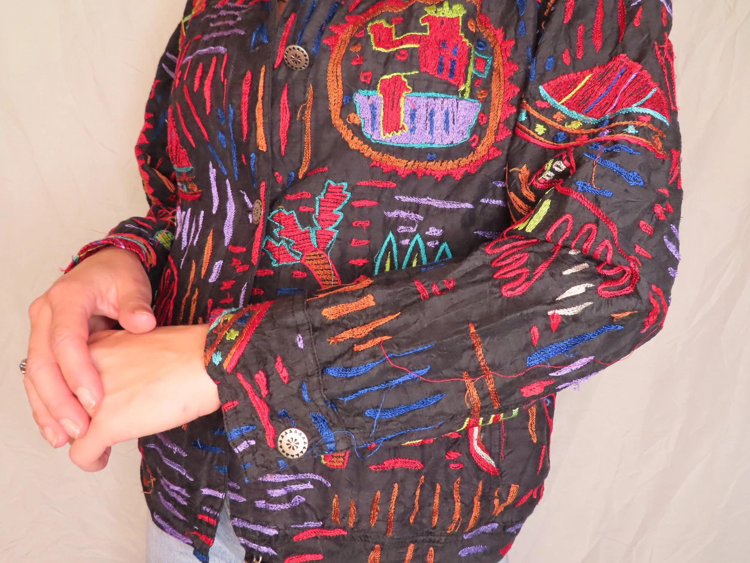 7FFBF69A-5C05-4886-8F53-386520A3B39D