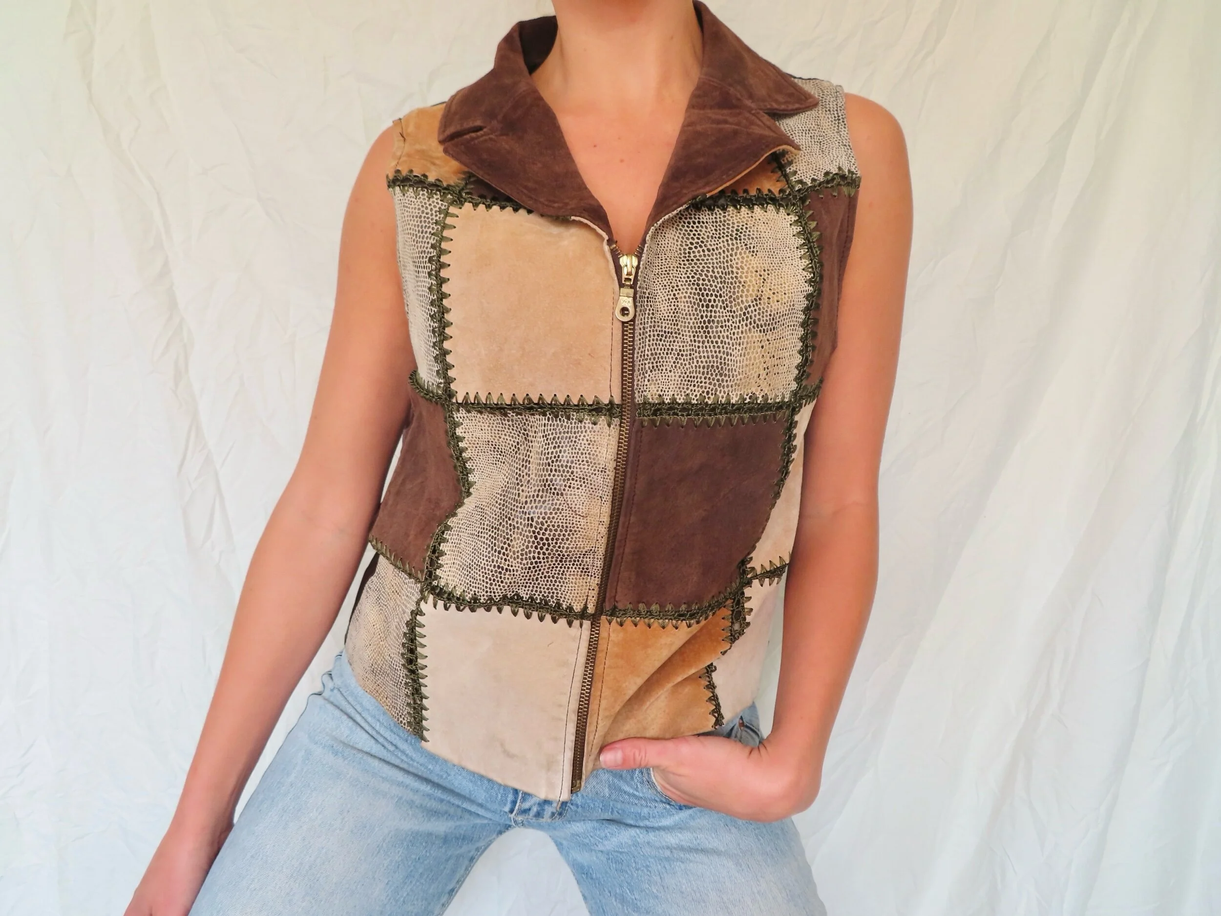 08870233-0C8B-4866-A573-008A342B7F69