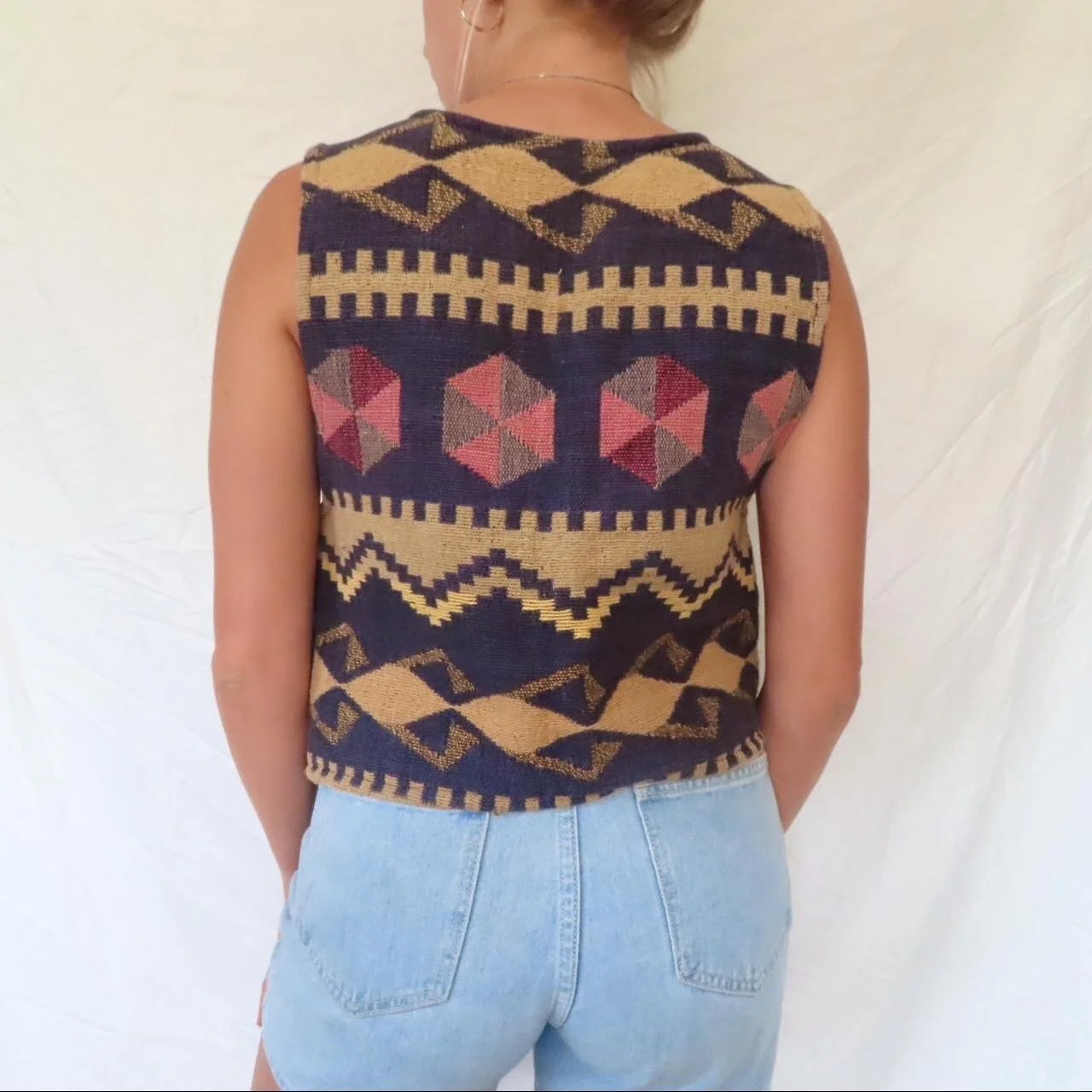 18A8DE24-430B-41E8-925D-FF28B7610DA2