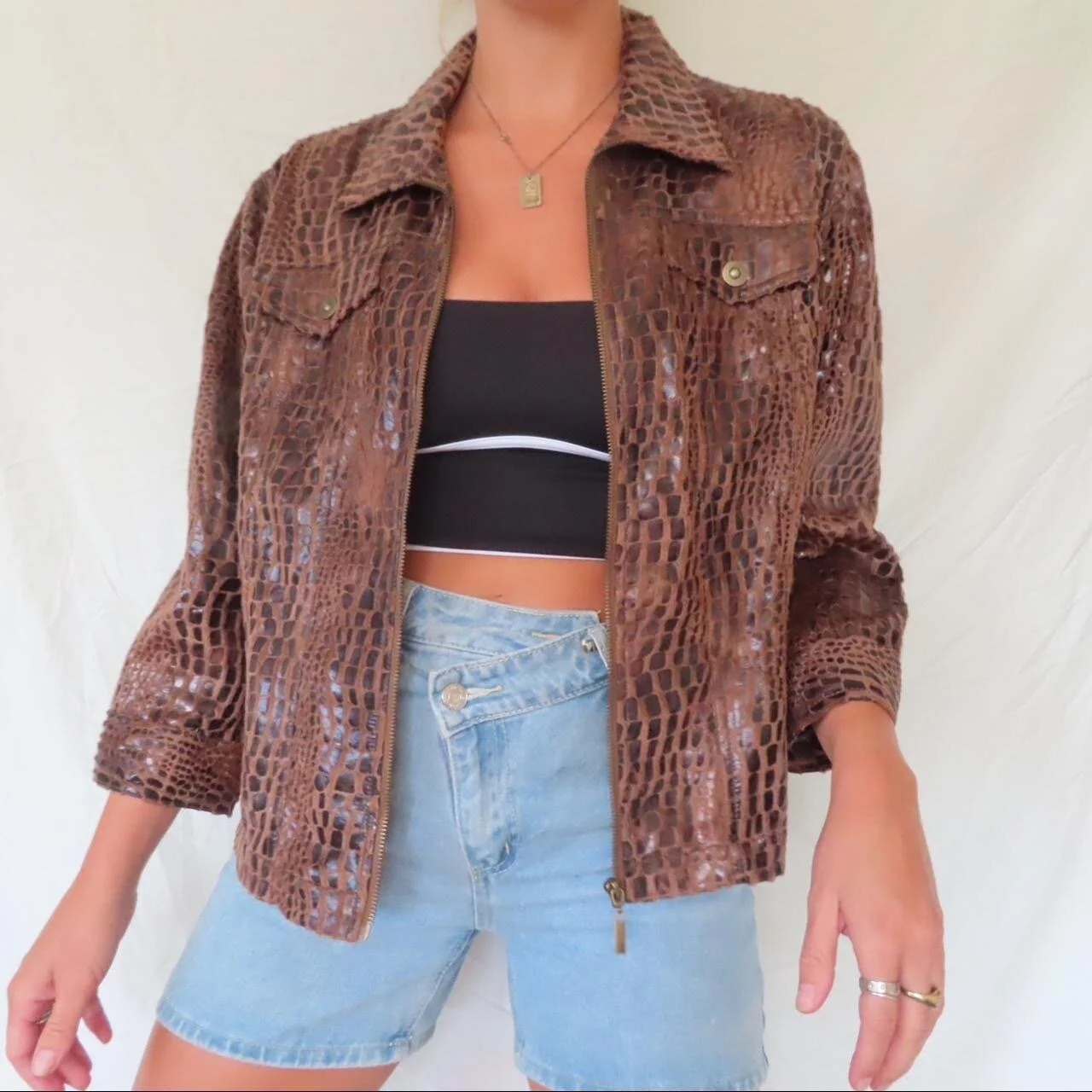 CAD7AC36-B1ED-4800-A075-A912C027C343