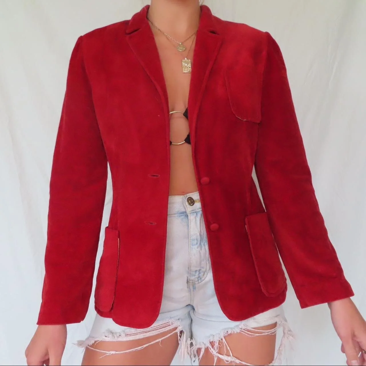 E19BB09B-64E1-4C4F-97DC-3472E383D267