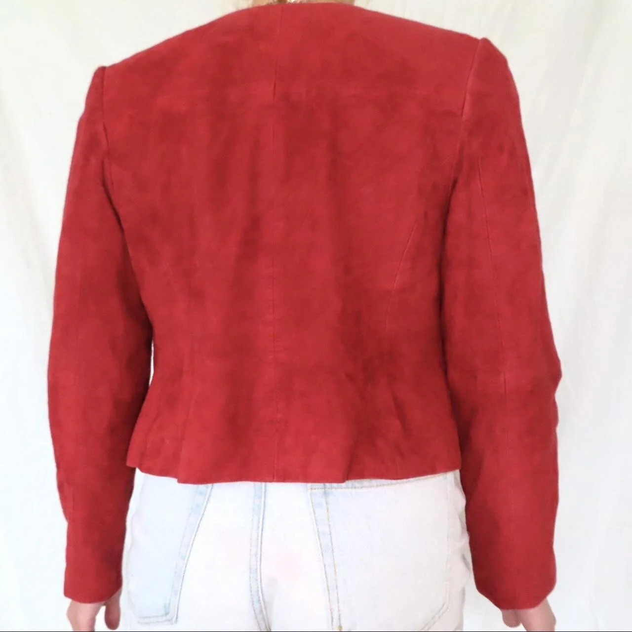 4A72C958-611D-4AA1-B85E-9C772531D45C