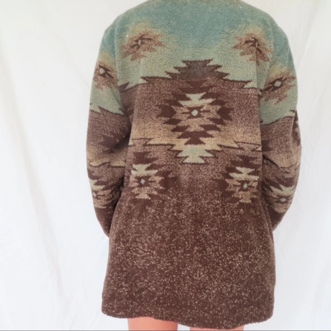 7367D0A0-187D-4A6E-B896-8A99C8BA0221