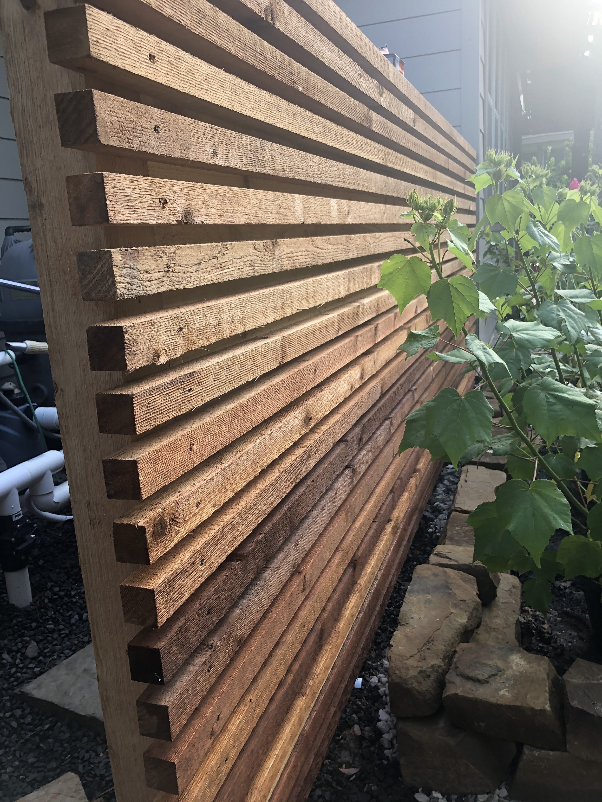 screen to hide pool equipment