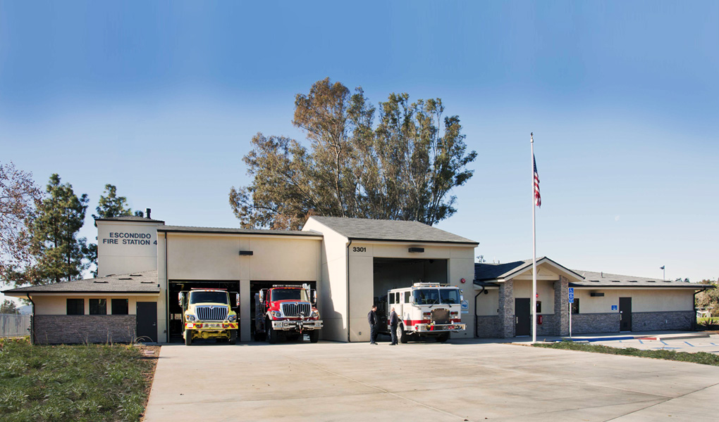 ESCONDIDO4_1.jpg