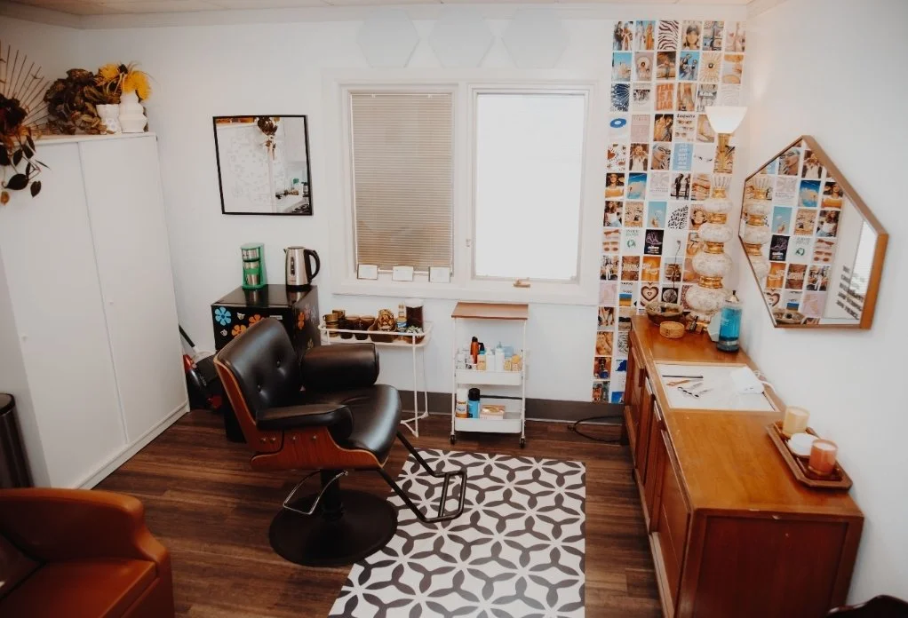 marie_ebe_salon.jpg