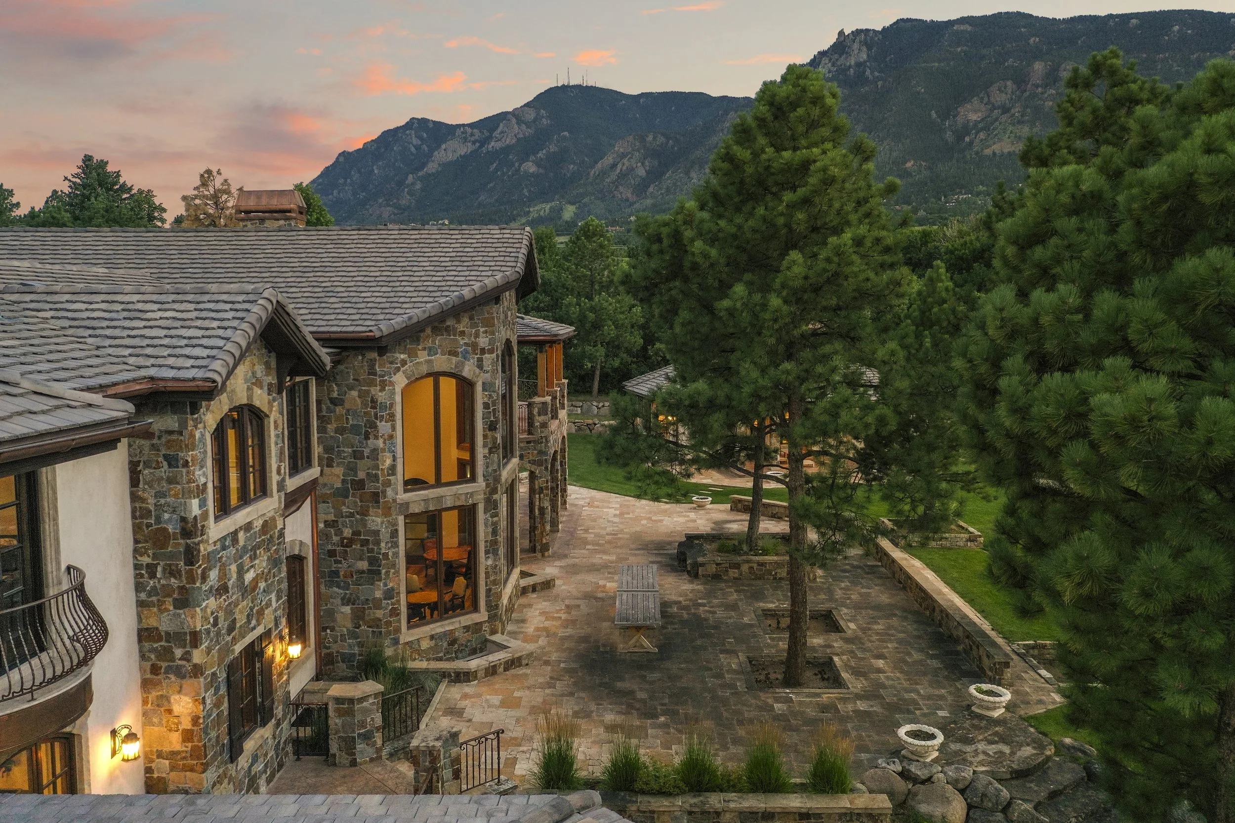 22 Crossland Rd (105).JPG