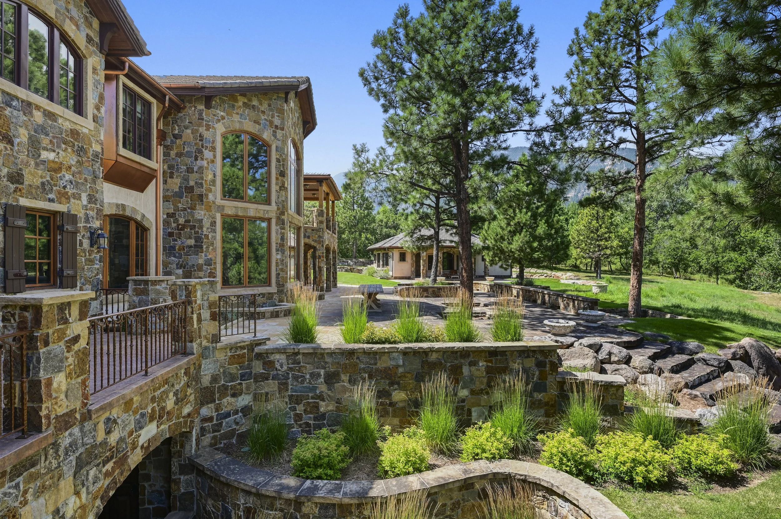 22 Crossland Rd (28).JPG