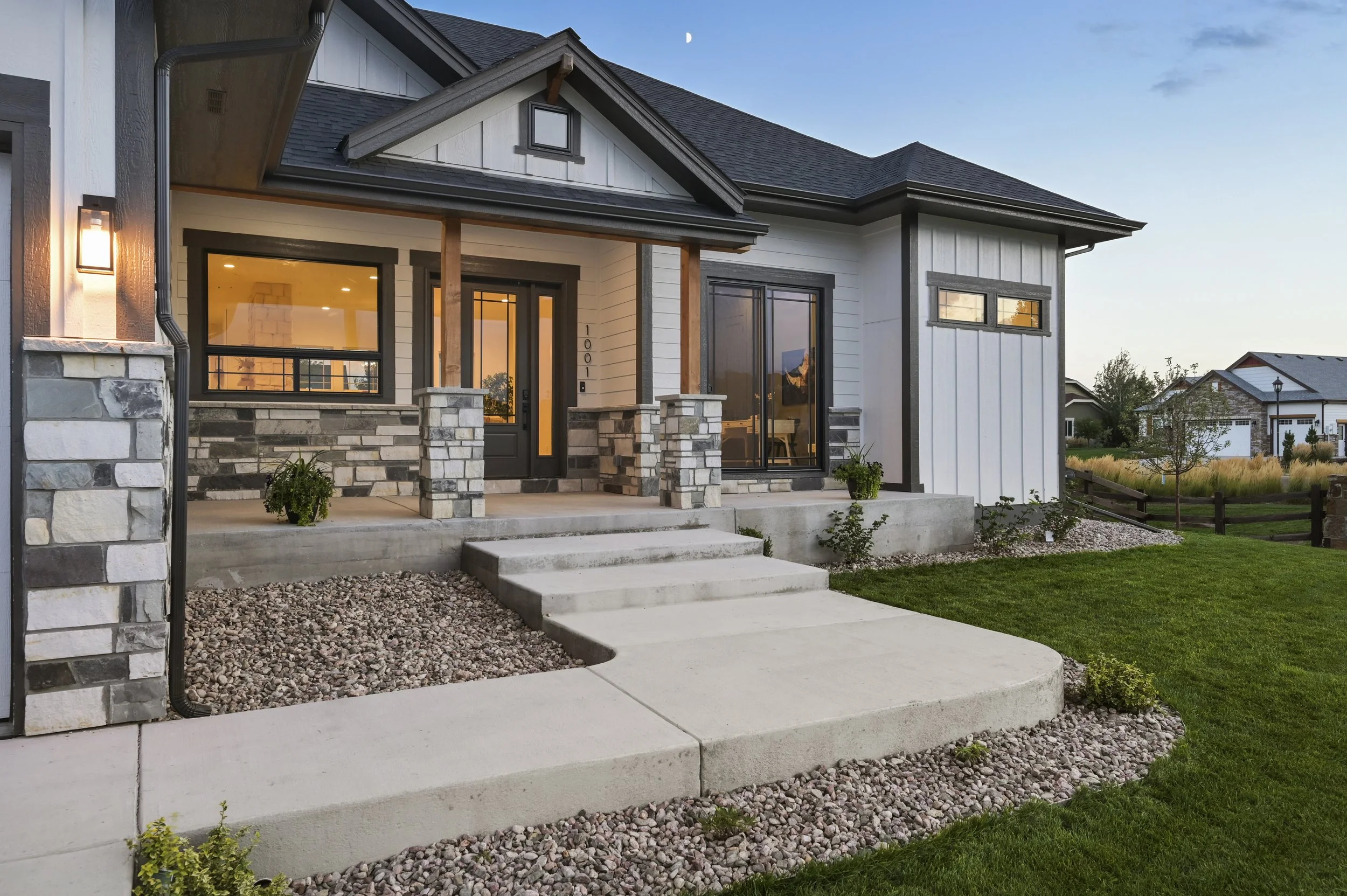 1001 Hawkshead St (91).JPG