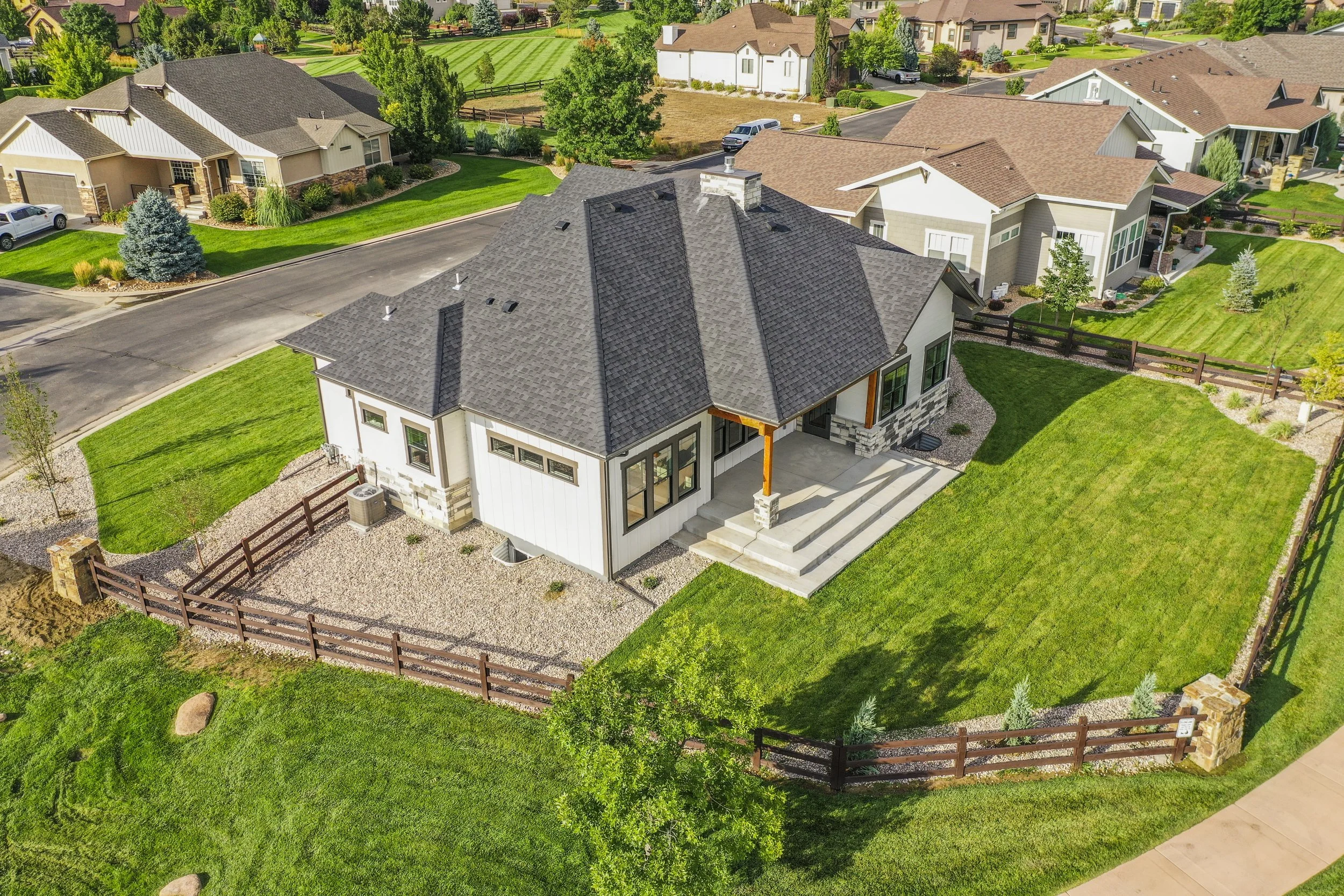 1001 Hawkshead St (78).JPG