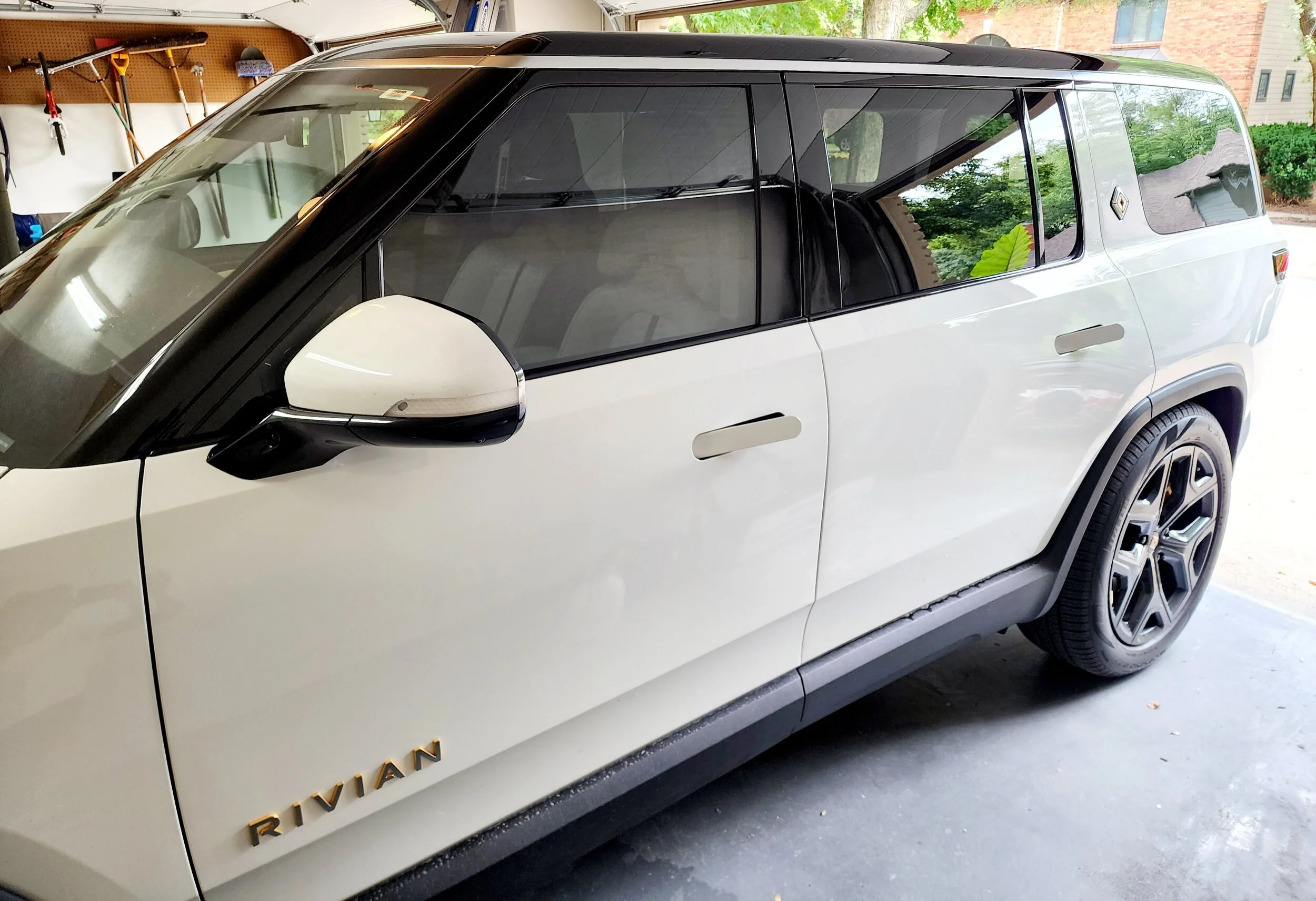 Rivian Rad Tint 20230705_165415.jpg