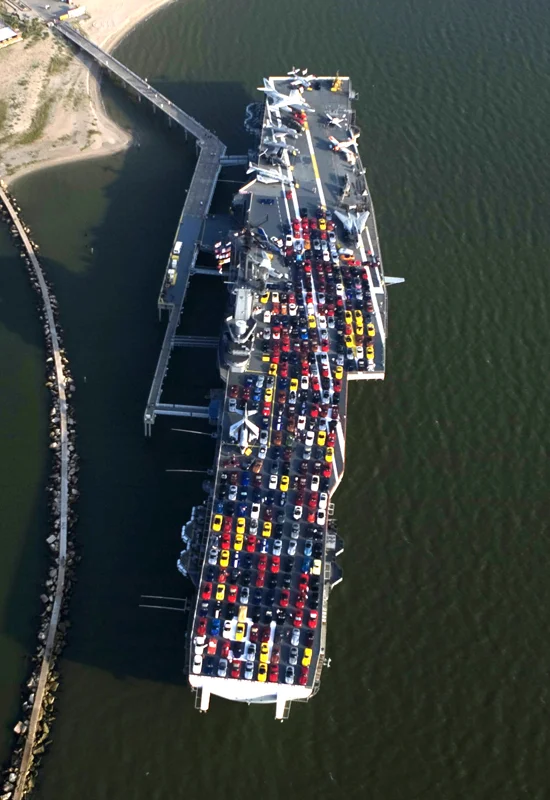 Jets and Vettes on the US Lexington