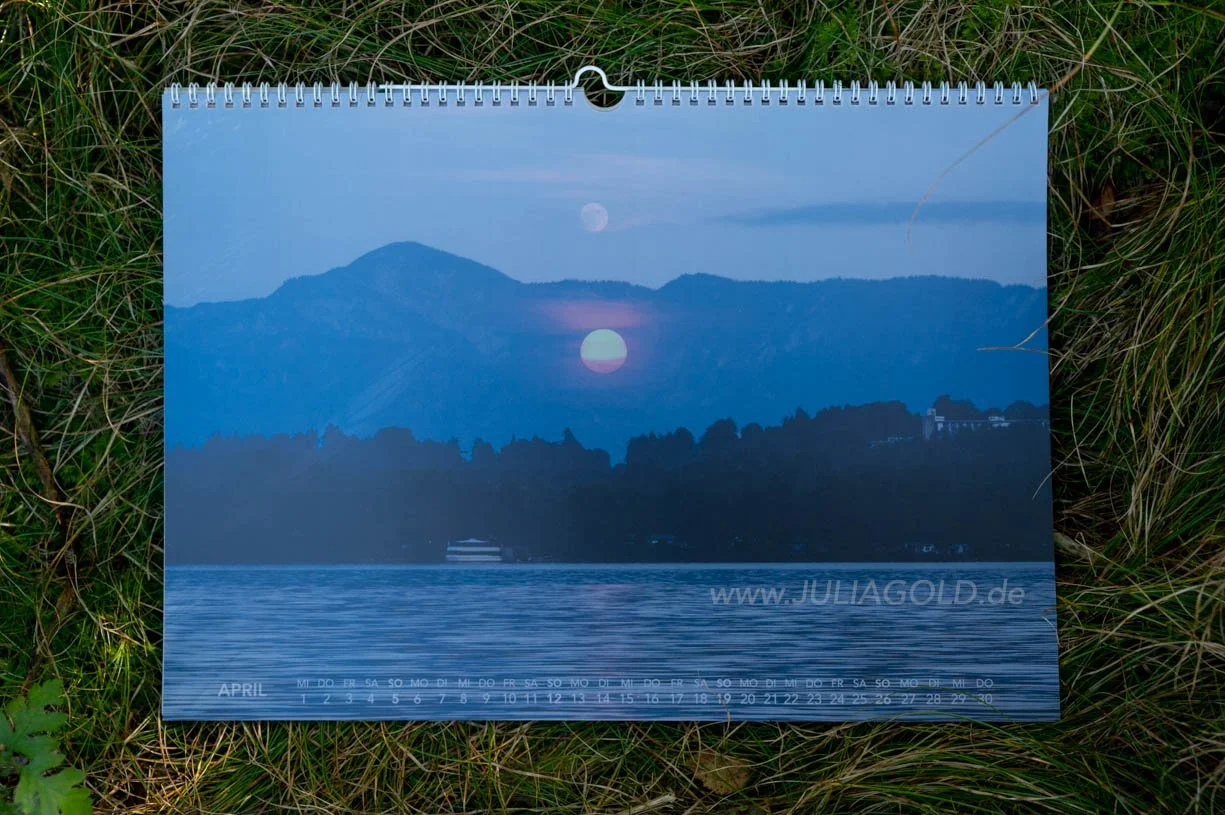 Fotokalender 2026 sun and moon Blaues Land Staffelsee Julia Gold-6695.jpg