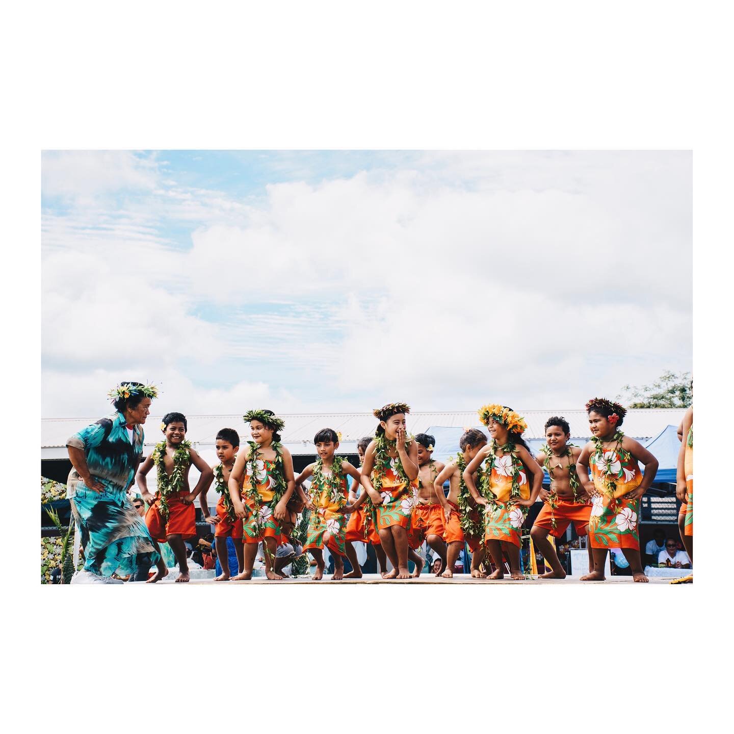 I have been dreaming of this trip to Niue as we bunker down in Nz during the winter months. We have so much to learn for our neighbors in the Pacific and the way they approach life in the islands. The joy is palpable ☀️ Children performing at Niue Sh