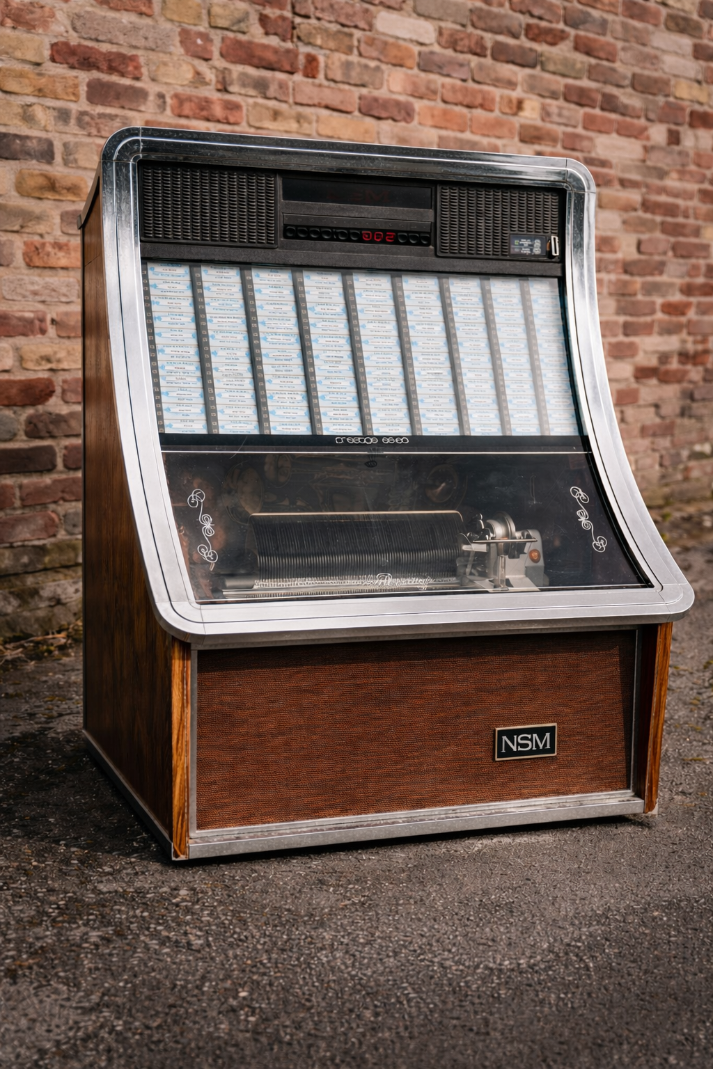 Vintage NSM Jukebox an der Wand.png