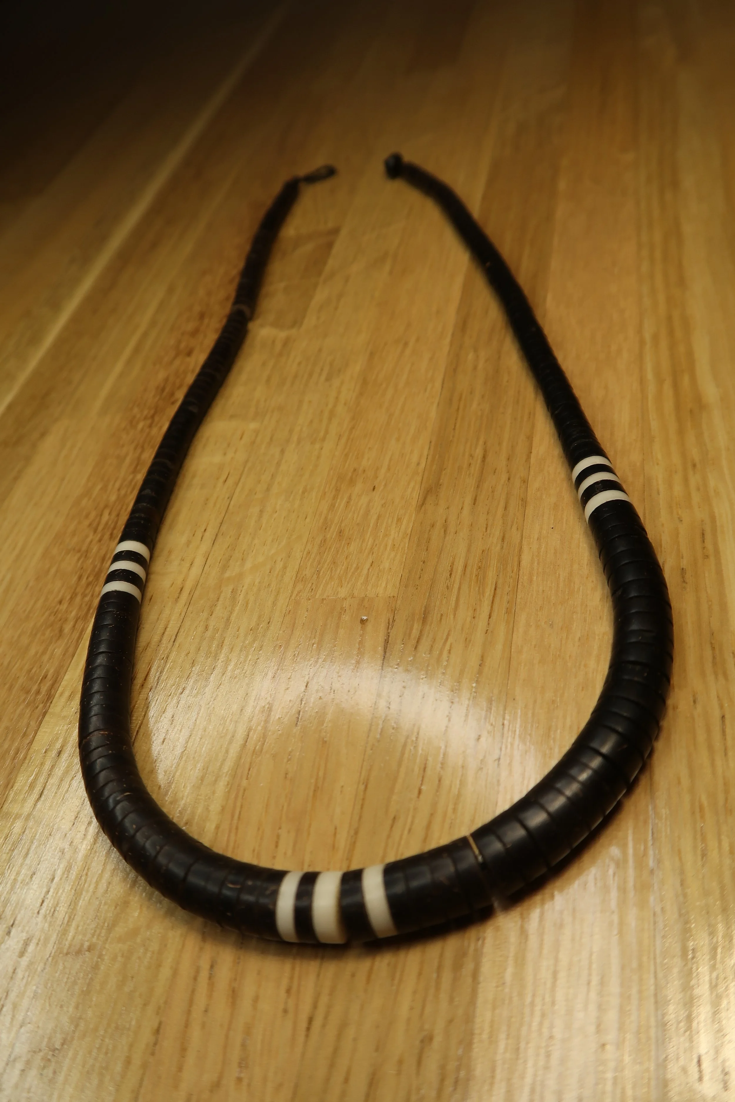 Apurina Necklace - Short - Black