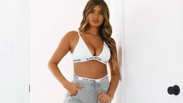 outfit student discount