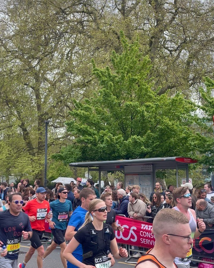 A spectacular day in London for the #londonmarathon2024 well done to all the runners &hellip;..amazing 👏👏👏