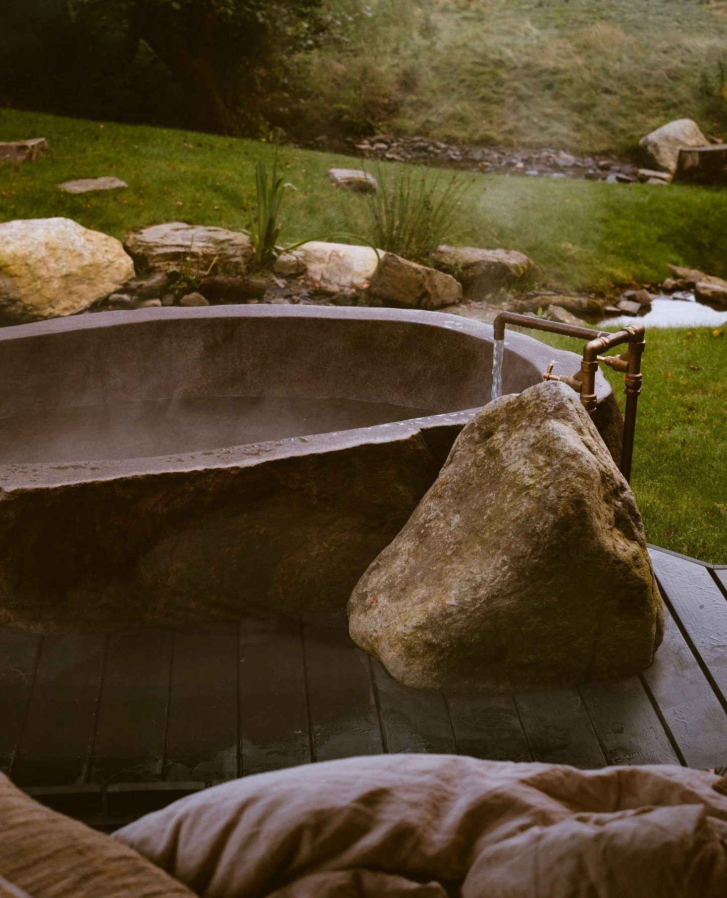 Each cabin comes with its own stone carved bathtub (with hot water) which is perfect for two people to relax in.⁠
⁠
Find out more on the website.⁠
⁠
#ebba