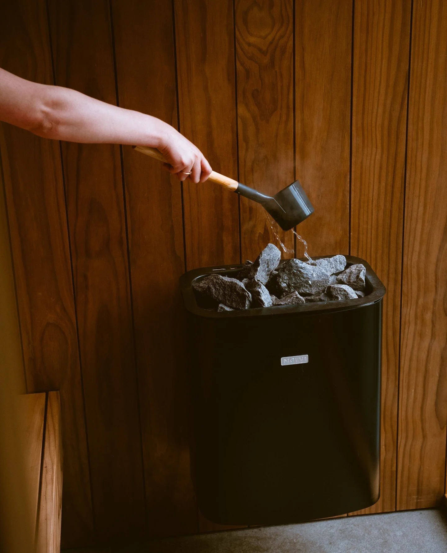 Each of our three cabins at Ebba come with their own private sauna, perfect for warming up and starting your relaxing stay.⁠
⁠
#ebba