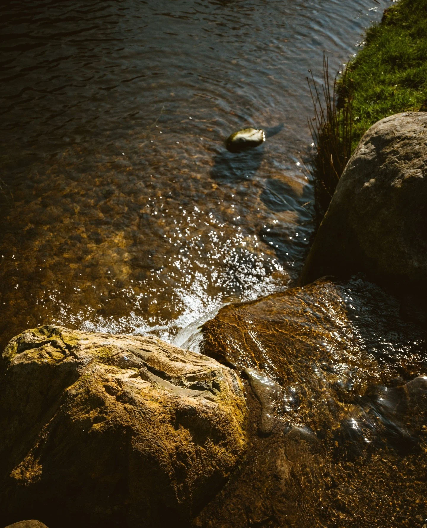 Each cabin has its own private waterfall and swimming lake, with the sauna right beside to quickly warm up after a cold dip.