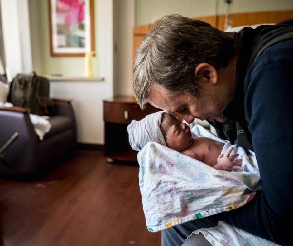 All the feels. ❤️
.
.
#birth #birthphotography #birthphotographer #birthstory #birthstories #2022birth #stephanieshirleyphotography #houstonbirths  #thisisbirth #birthisbeautiful #houstonbirthphotographer