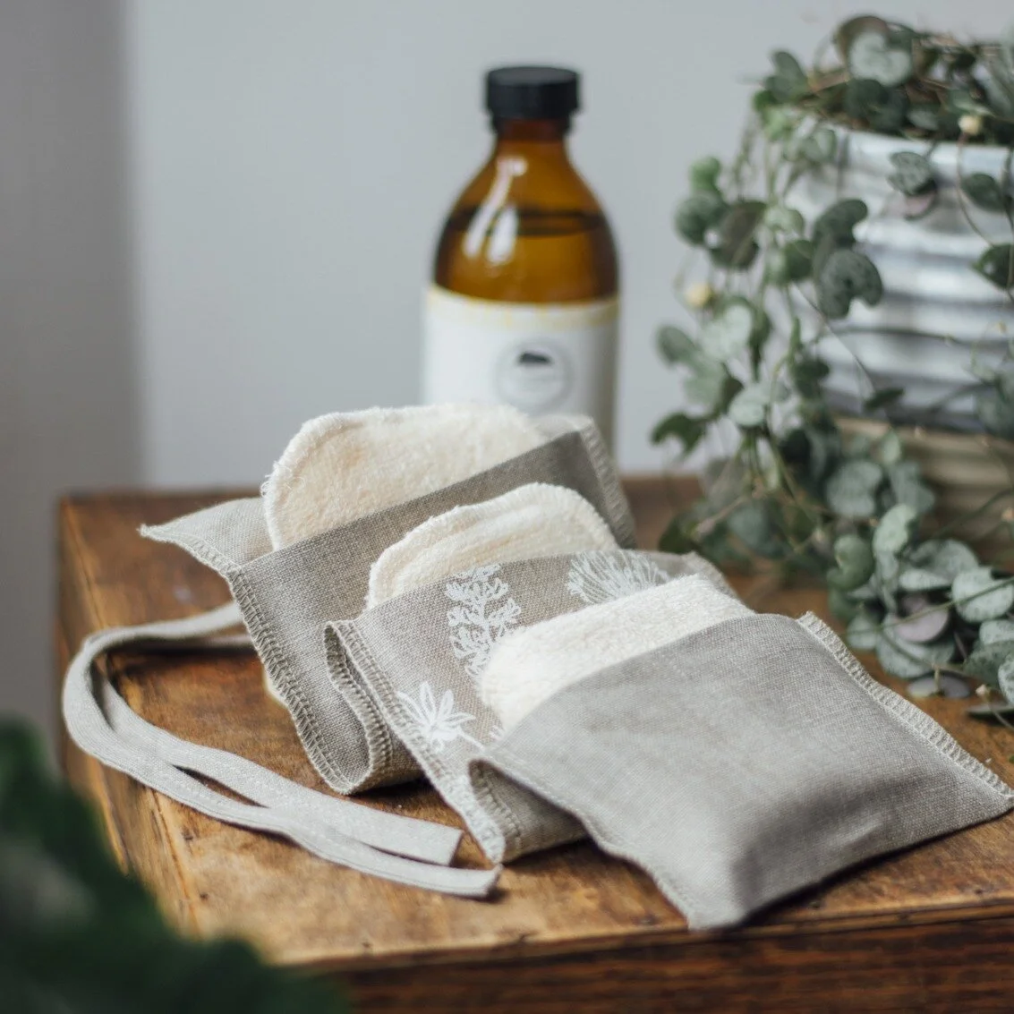 HELEN-ROUND-Eco-Collection-Reuseable-Face-Wipes-Natural-Linen-8.jpg