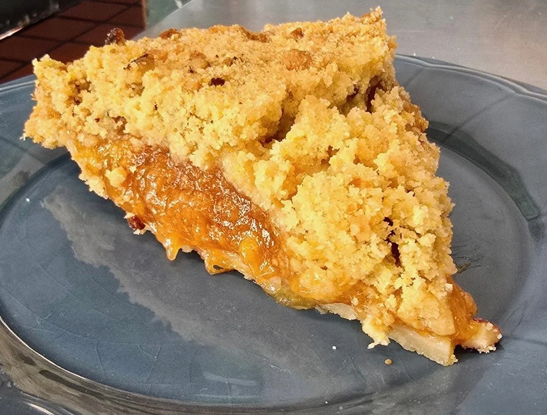 PeachCrumbsliceblueplate.jpeg