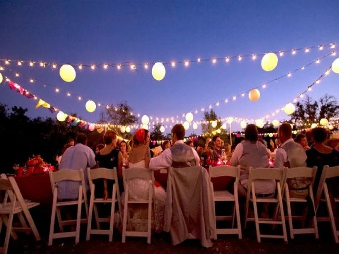 HLNW+Outdoor+Wedding+Lighting.jpg