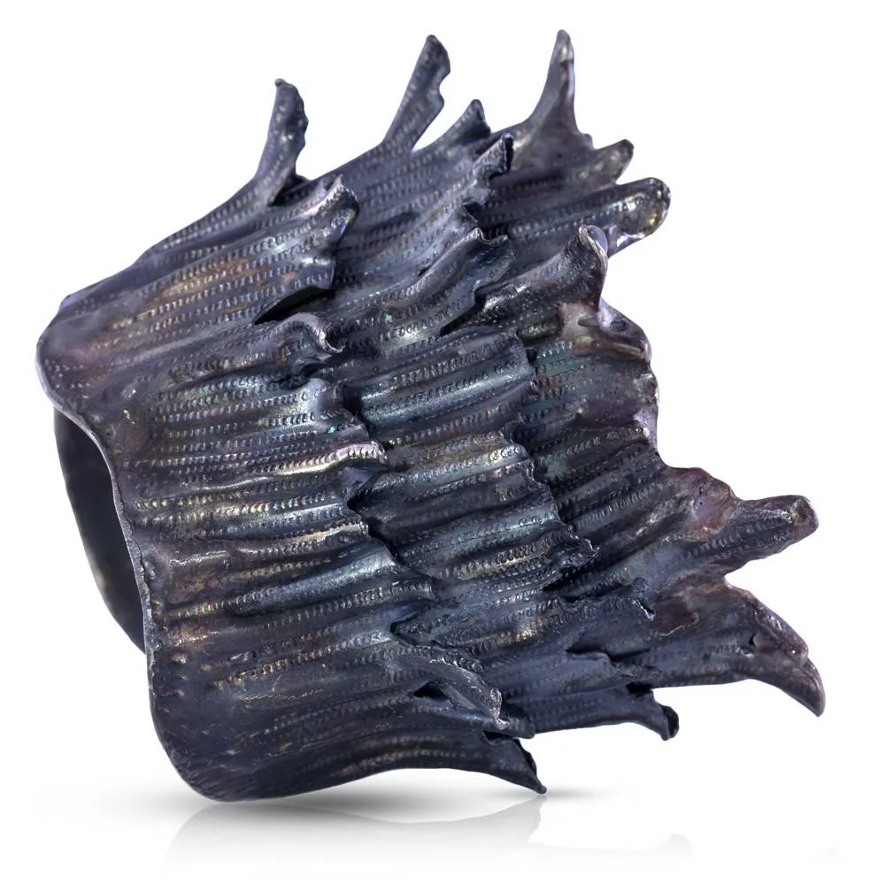 SPINY MUREX CONCH CUFF - ALPACA (OXIDIZED)