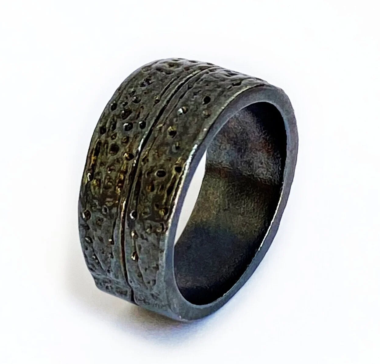 Armadillo Shell Ring - Sterling Silver (Oxidized)
