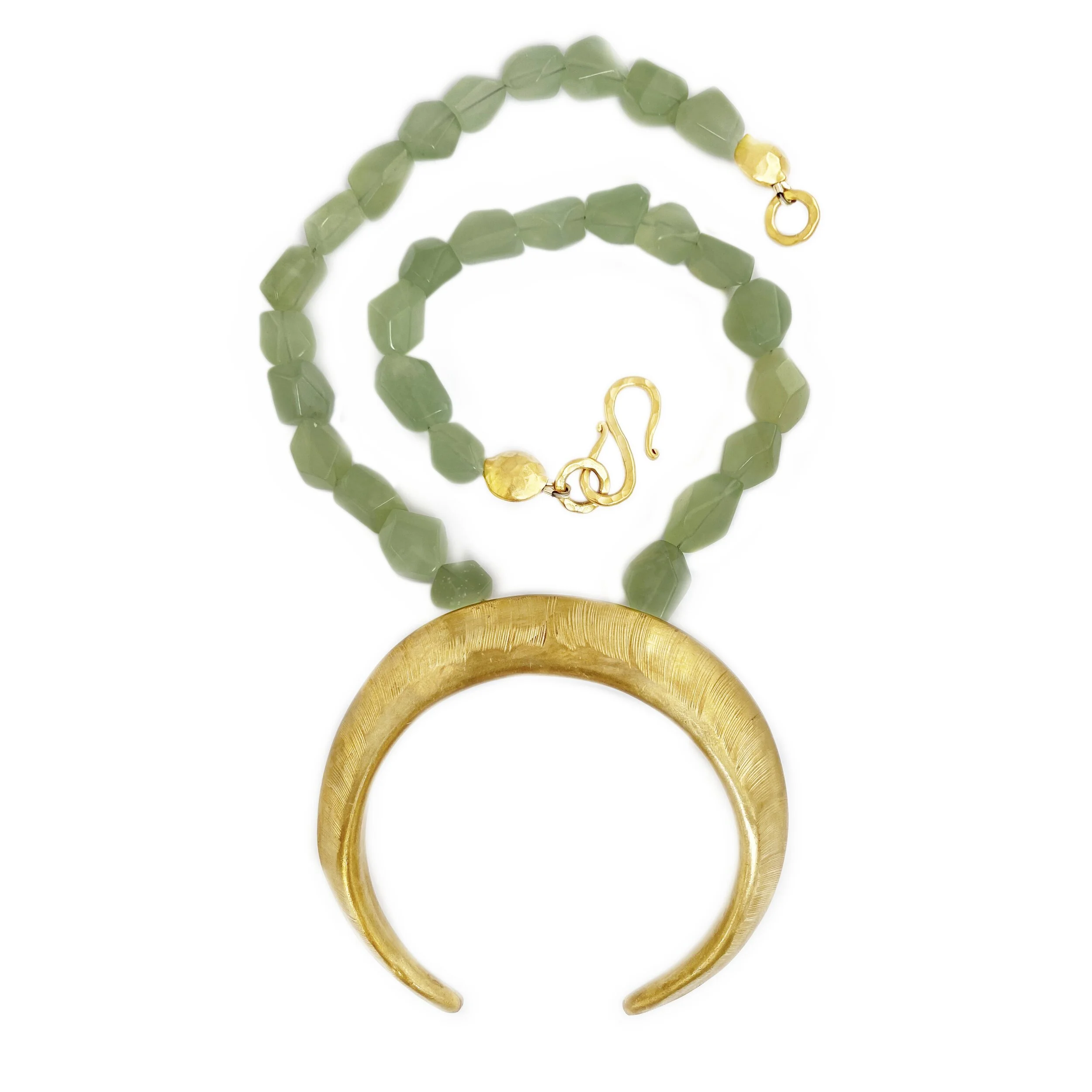 BOARS TUSK PENDANT NECKLACE - TUMBAGA (SMALL/MATTE)