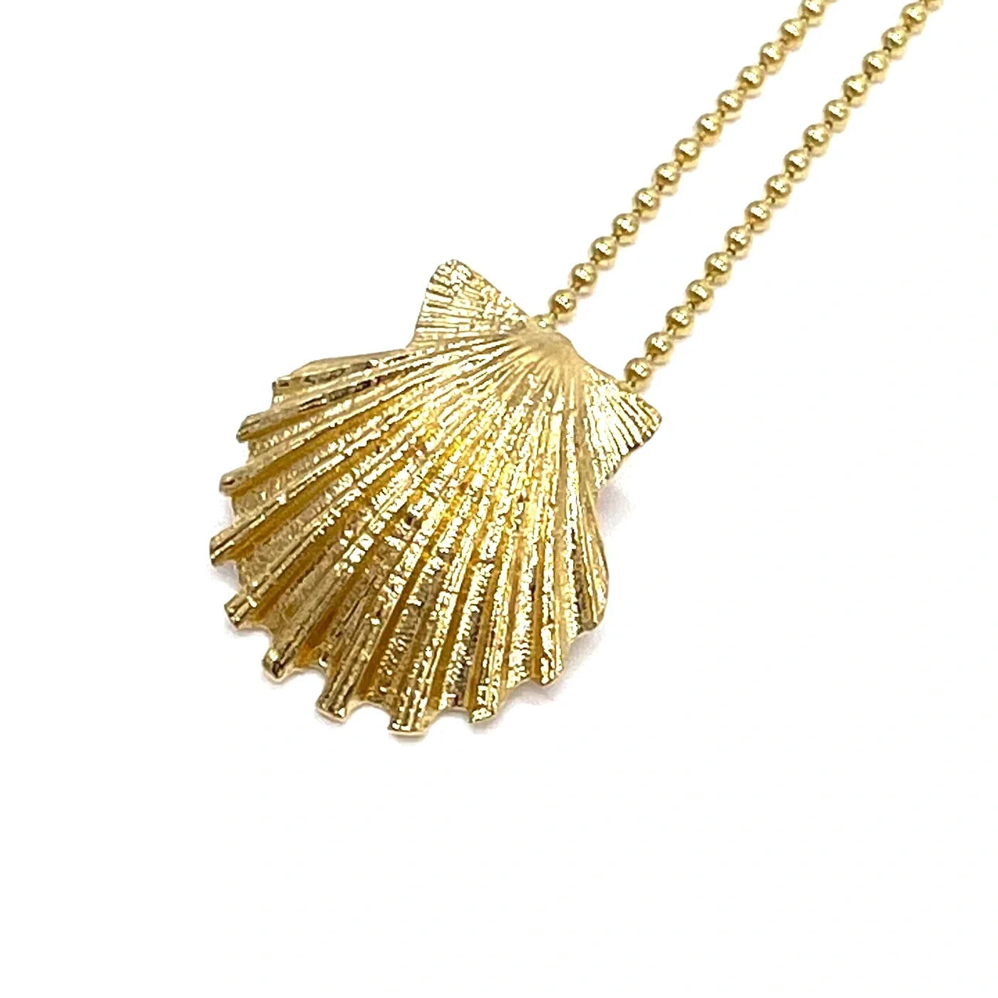 Scallop Shell Pendant-Vermeil