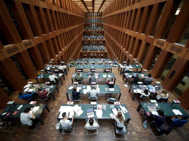 
International English University Programs:  Changing Education in the US?  