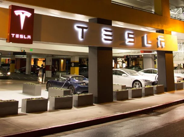 
Silent, Smart, Sustainable: Driving Innovation with Tesla  