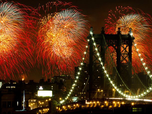 macys_fireworks_nyc_photo_by_barry_yanowitz.jpg