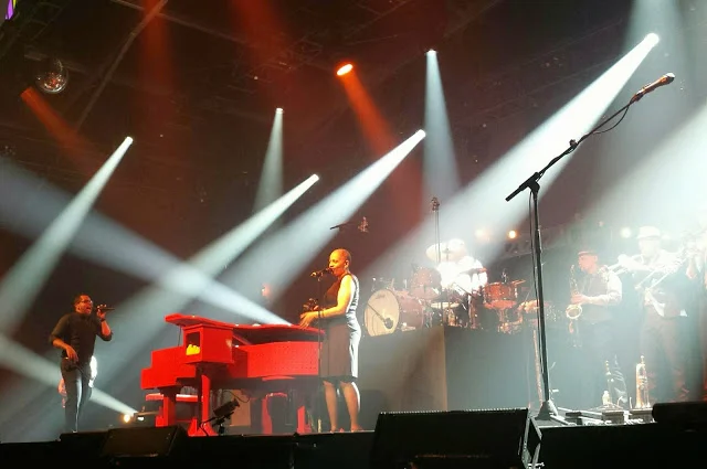 
The Best Piano Man Show EVER  