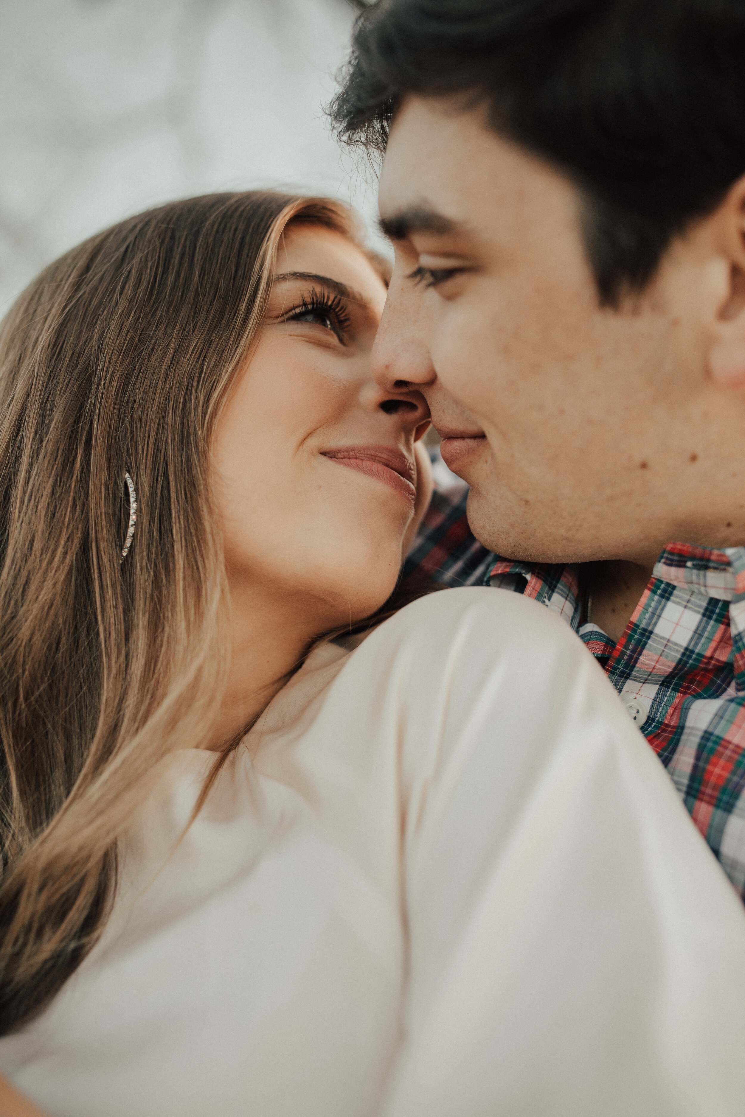 1-memphis-street-downtown-memphis-memphis-engagement-session-memphis-wedding-photographer-jo-darling-photography-shelby-jewel-dress-unposed-lifestyle-photography